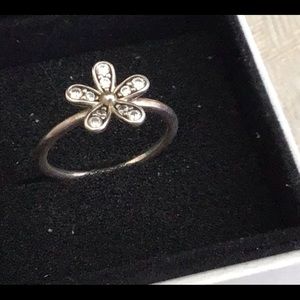 Pandora flower ring